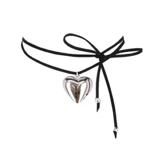 Silver Heart Pendant Choker Necklace - Picture 2 of 4